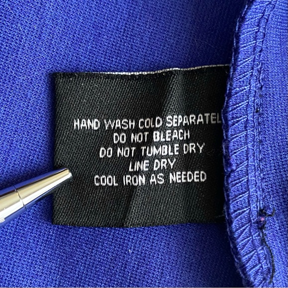 W118 by Walter Baker Blue Indigo Peplum Top Sleeveless Zip Up Back Shirt Small - Picture 8 of 9